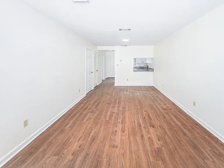 216 Dixie Dr #7 — Photo 4