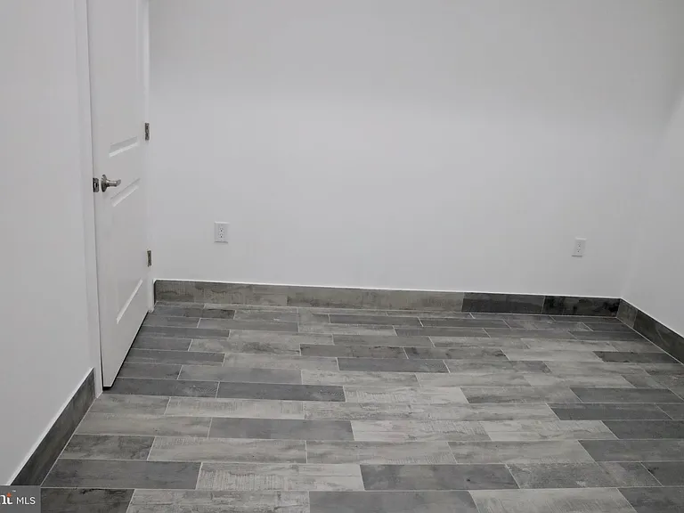 1231 Vine St #1 — Photo 16