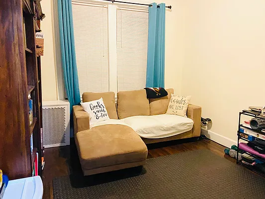 Rented by Bell Realty | media 22