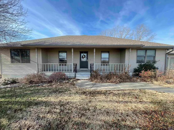 22479 K 16 Hwy, Holton, KS 66436