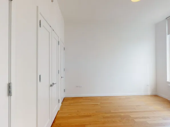 795 Columbus Avenue image 3 of 9