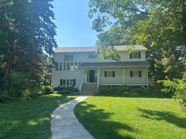 2300 Olive Ave, Wayzata, MN 55391