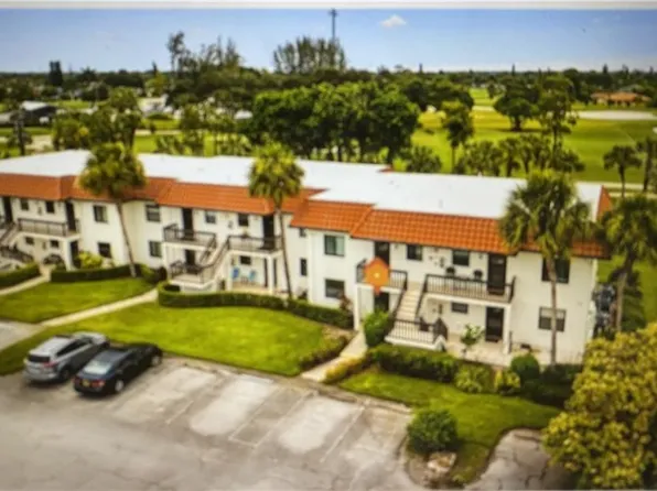 (undisclosed Address), Naples, FL 34116