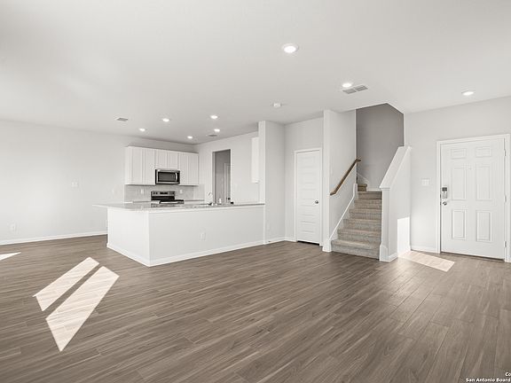 4th image of 10303 Liberty Grove