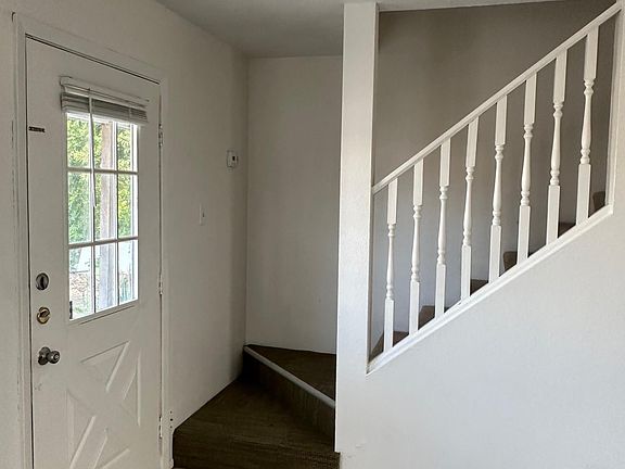 3rd image of 103 W Moerbe Dr #B