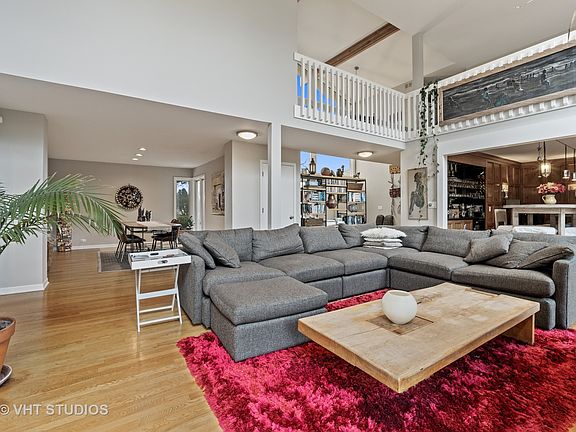 4th image of 915 Bermuda Dunes Pl