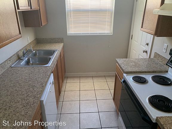 3rd image of 805 King St APT 3