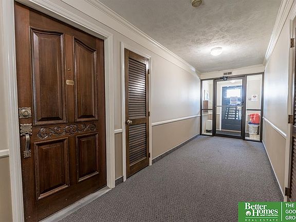 3rd image of 12731 Woodcrest Plz #3-220