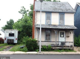 21 S 9th St, Quakertown, PA 18951