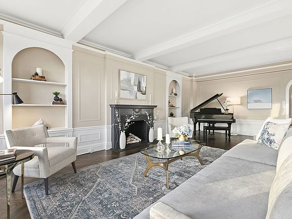 3rd image of 15 W 81st St #14B