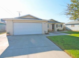 10129 Haven Ln, Hanford, CA 93230
