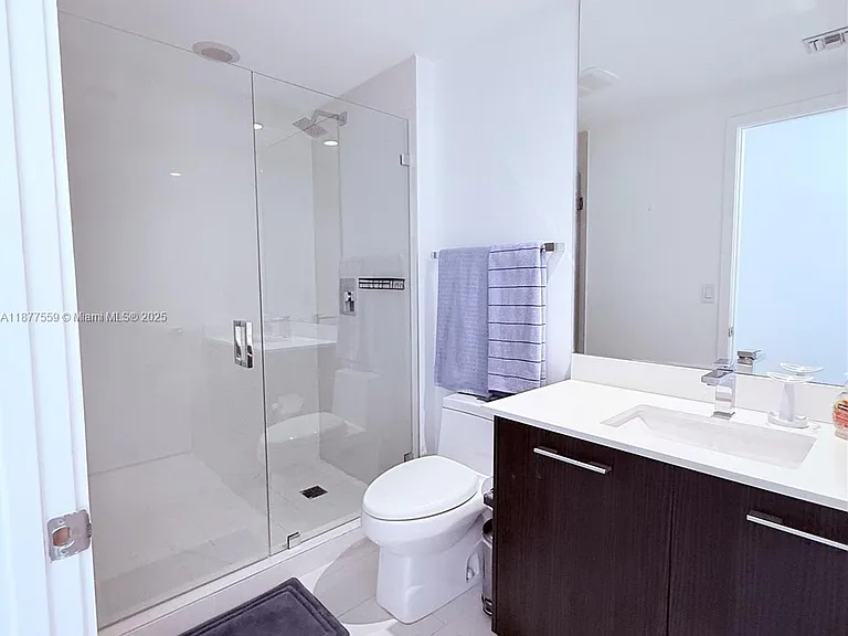 55 SW 9th St #4003 — Photo 12