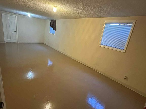 4th image of 3931 Whittier Dr