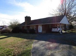 721 Stultz Rd, Martinsville, VA 24112