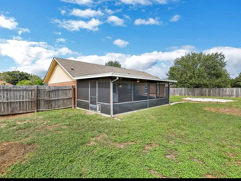 772 Melissa Dr — Photo 29