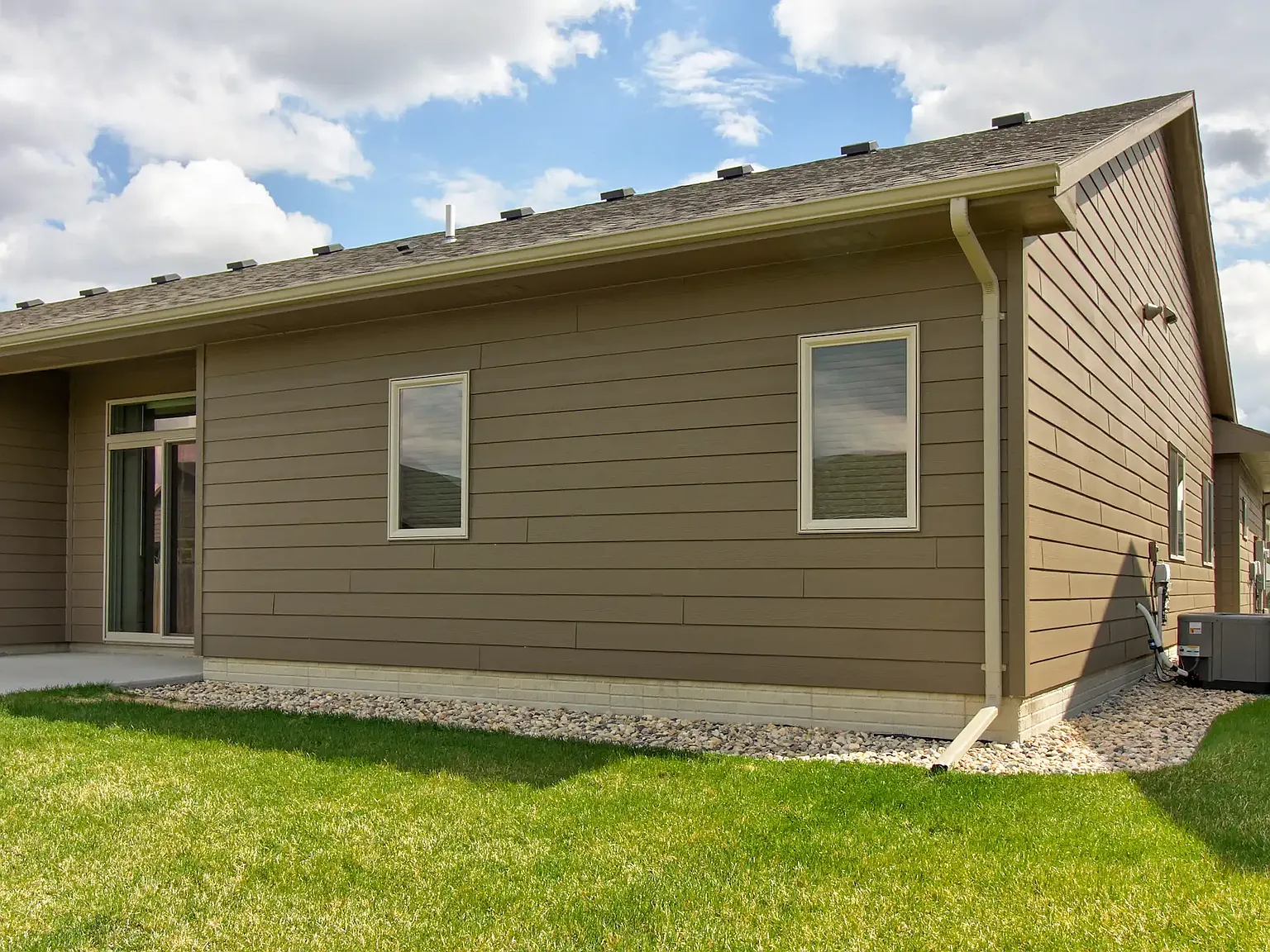 Lobelia Townhomes — Photo 3