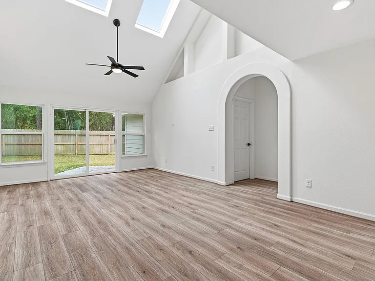23 Cedar Chase Pl — Photo 6