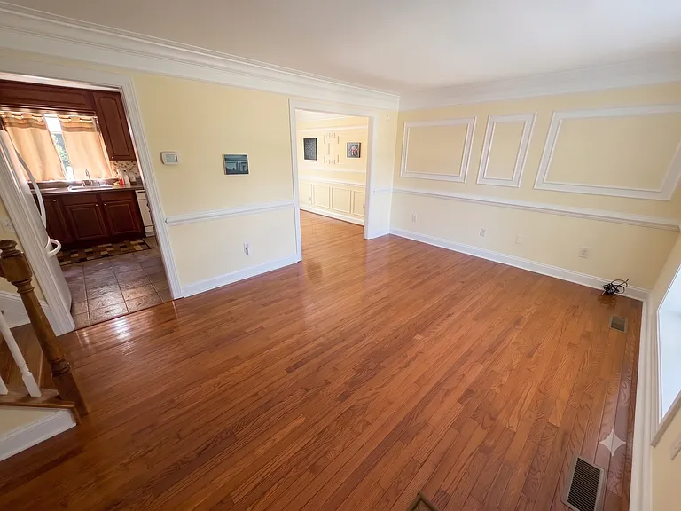 1506 Havilland Pl — Photo 2