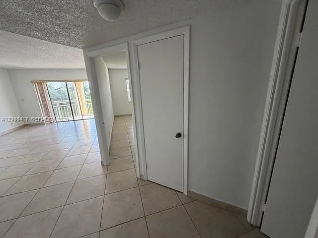 8290 Lake Dr #540