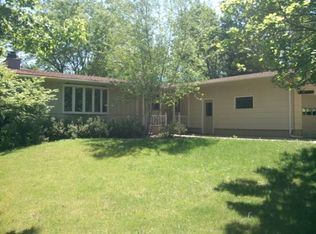 1721 County Rd W, Mineral Point, WI 53565