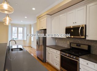 3 Putnam Pl, Roxbury, MA 02119