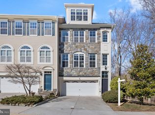 2001 Deertree Ln, Rockville, MD 20851