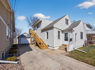 807 2nd St NW, Rochester, MN 55901