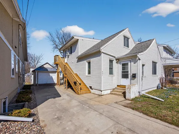 807 2nd St NW, Rochester, MN 55901