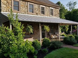 241 Bitting Rd, Alburtis, PA 18011