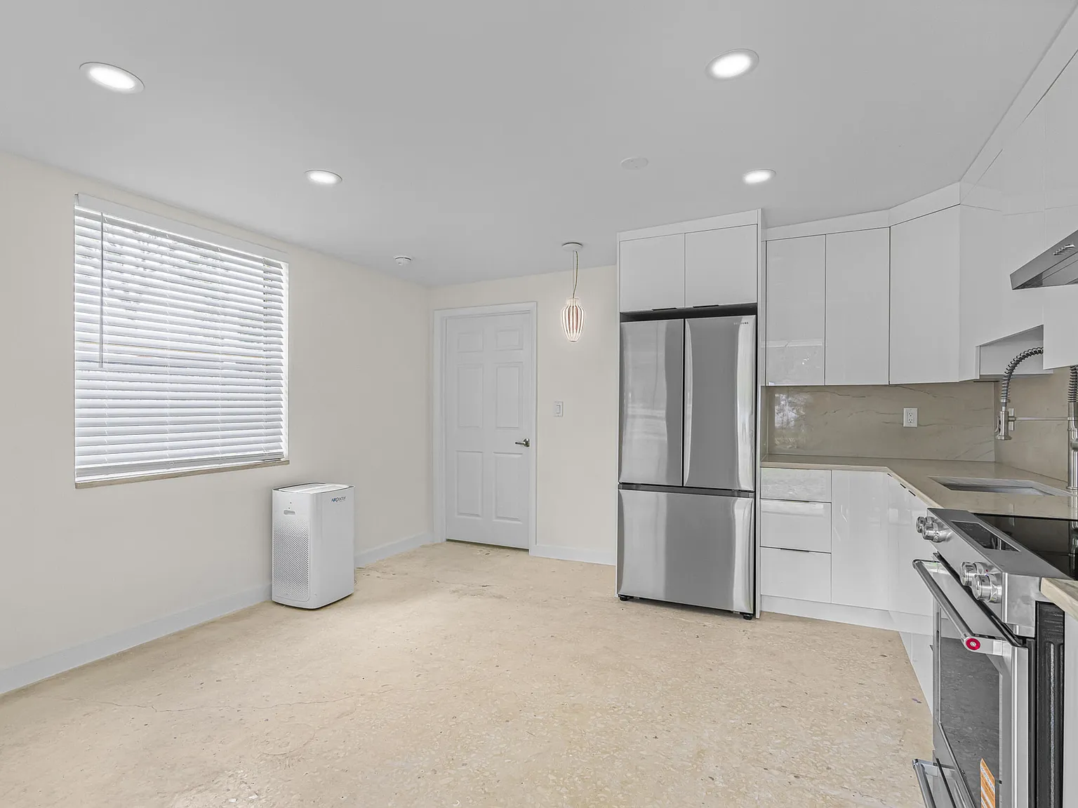 1 bed, 1.0 bath, 471 sqft, $1,600 — Photo 1