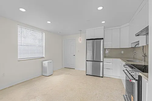 2865 SW 16th St #1-5 Photo 1