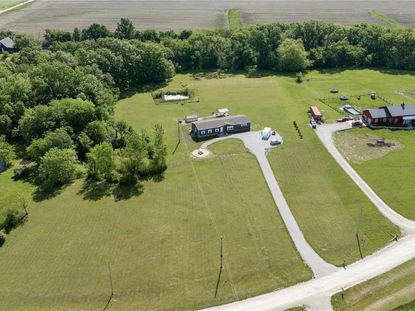 15357 NE Robindale Ln, Adrian, MO 64720