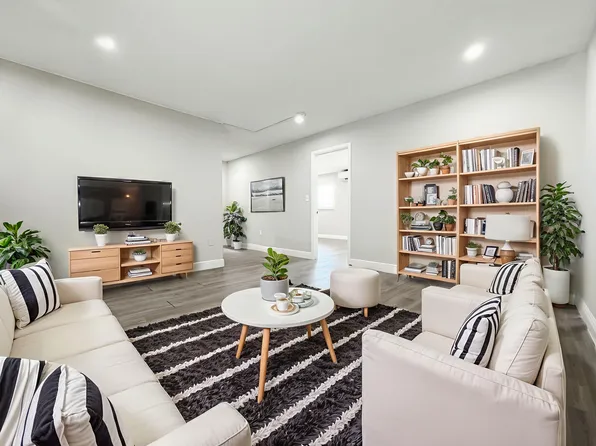 301 N 3rd St, Lake Worth, FL