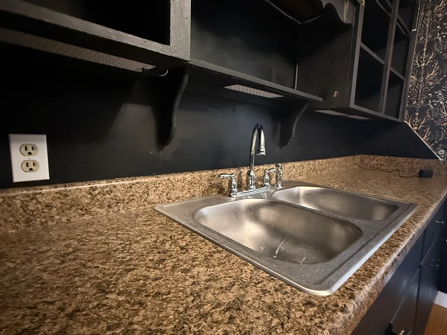 2 bed, 1000 sqft, $1,975 — Photo 4