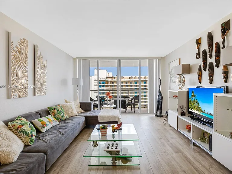 5600 Collins Ave #16B — Photo 5