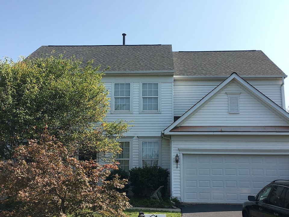 Beautiful cut-de-sac location; large, private fenced in back