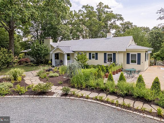 3rd image of 10705 Tilden Ln