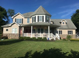 20193 Broad Run Dr, Sterling, VA 20165