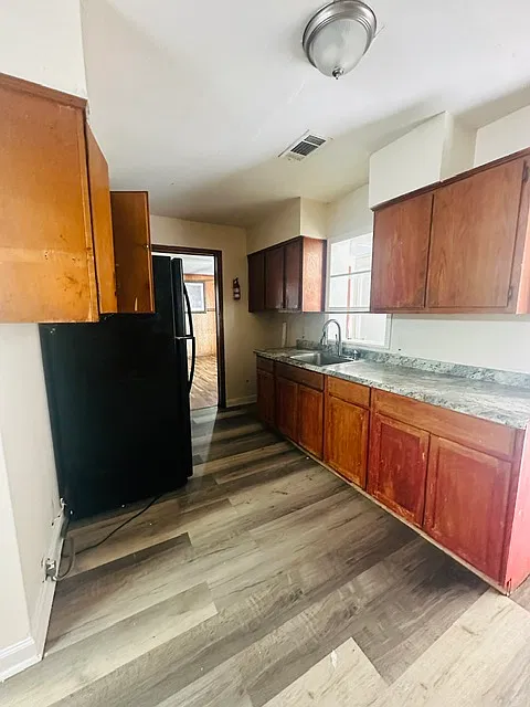 4 bed, 1701 sqft, $1,500 — Photo 4