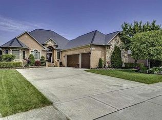 21407 Marina Cir, Macomb, MI 48044
