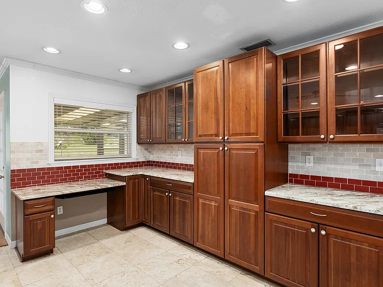 1194 NE 155th Ct — Photo 8