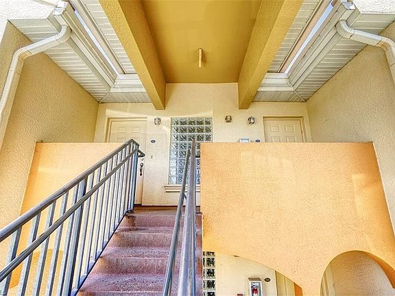 2nd image of 4110 Castilla Cir APT 206