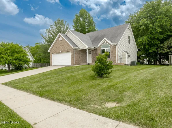49 N Country Dr, Shelbyville, KY 40065