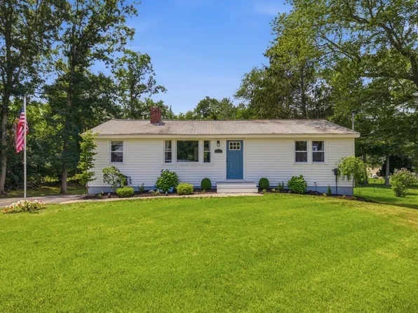 456 North St, Bridgewater, MA 02324