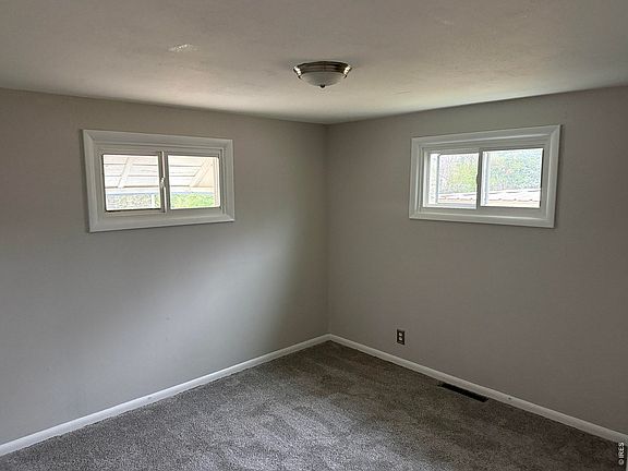 5th image of 119 Pine St