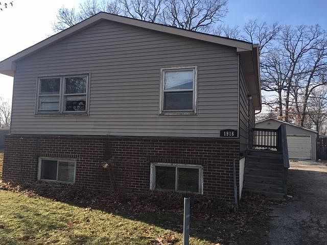 1st image of 1916 Dickey Ave