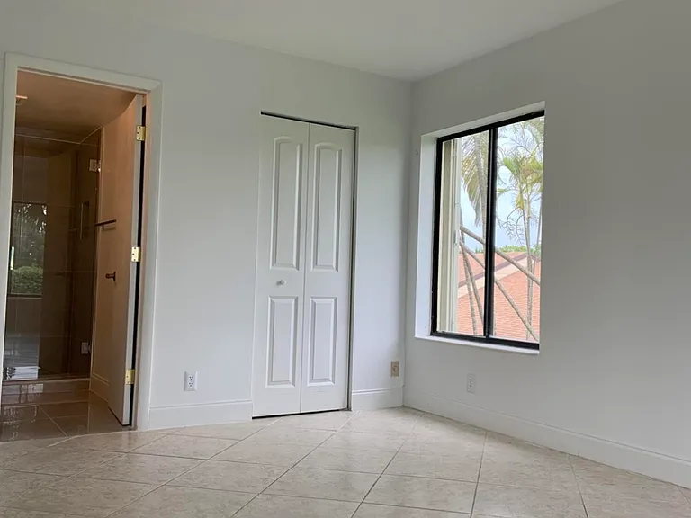 617 Sea Pine Way #D2 — Photo 11