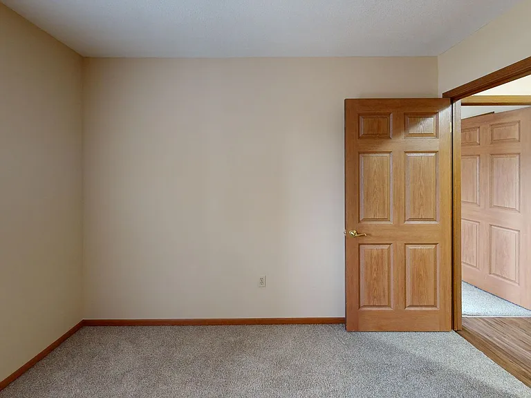 Duck Creek Apartments — Photo 13