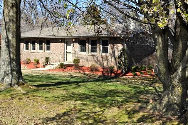 1st image of 101 Fairview Dr