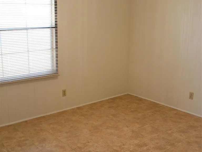 14111 S Green Hills Loop #B — Photo 7